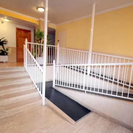 La Loma Apartment *